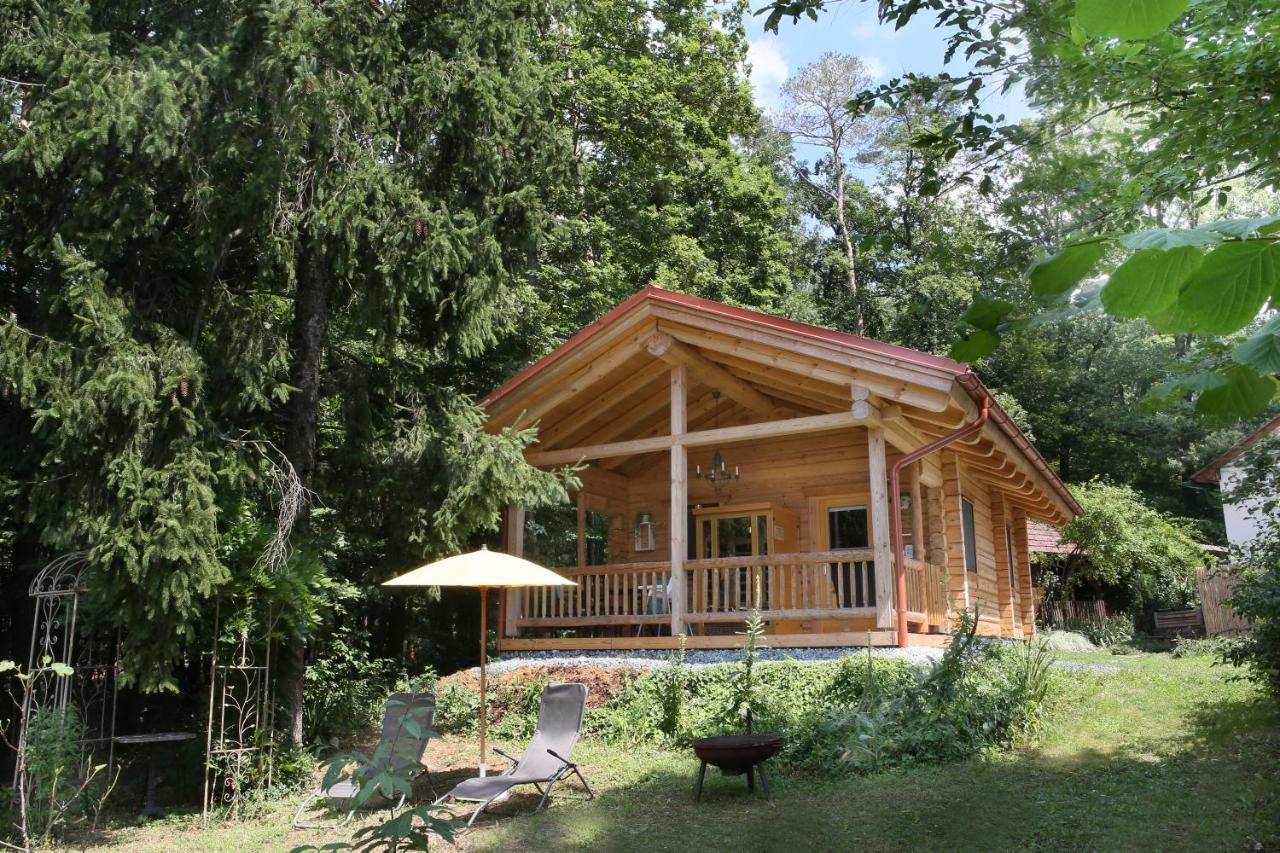 Oberschützen Blockhaus Chalet Mit Beheizbarem Badefass Und Infrarotsauna Auf Der Terrasse מראה חיצוני תמונה