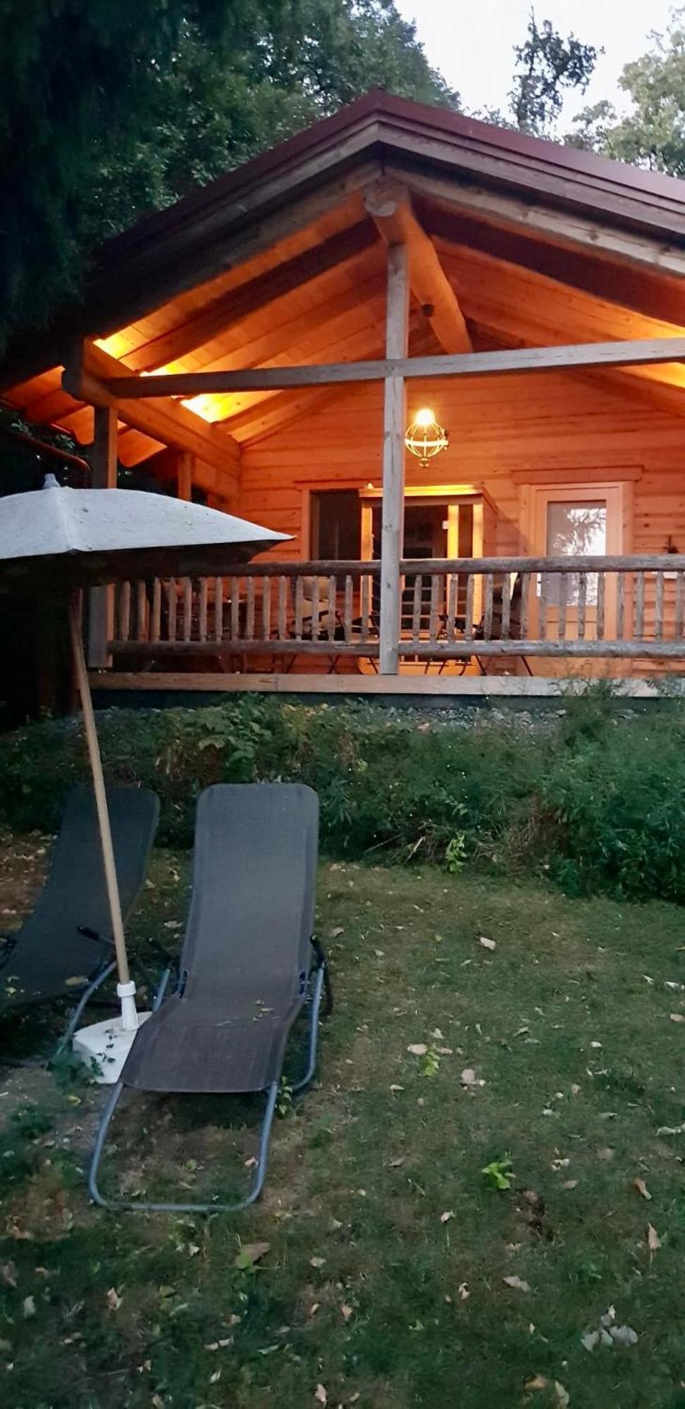 Oberschützen Blockhaus Chalet Mit Beheizbarem Badefass Und Infrarotsauna Auf Der Terrasse מראה חיצוני תמונה
